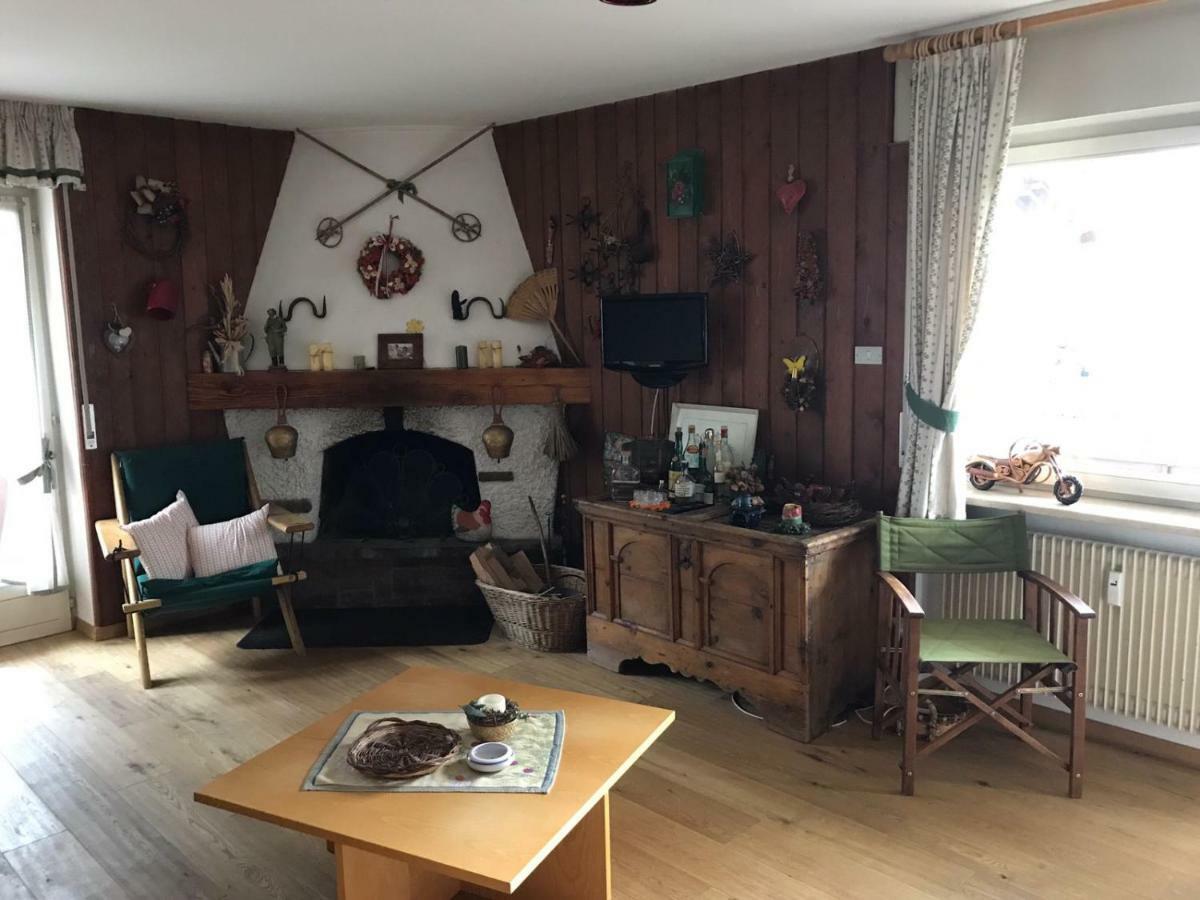 Casa Lupo Apartment Dobbiaco Luaran gambar